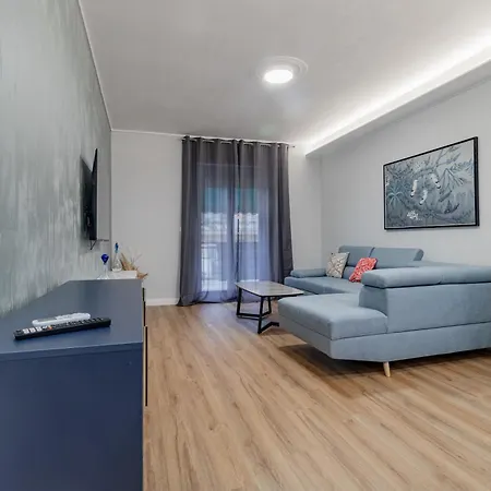 H11 Casa Giglio - Parcheggio * San Remo