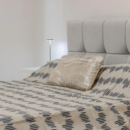 H11 Casa Giglio - Parcheggio Apartment Sanremo